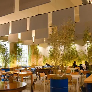 Albergue Bovisa Urban Garden, Milão