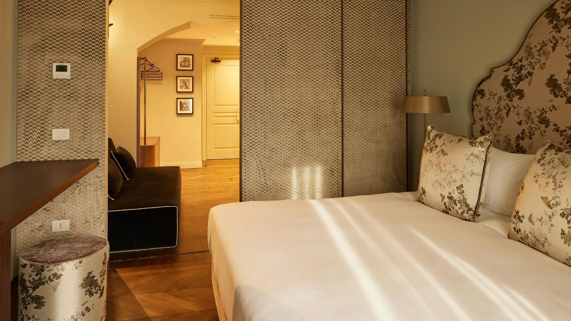 ** Casa de hóspedes Living Suites Milão Itália