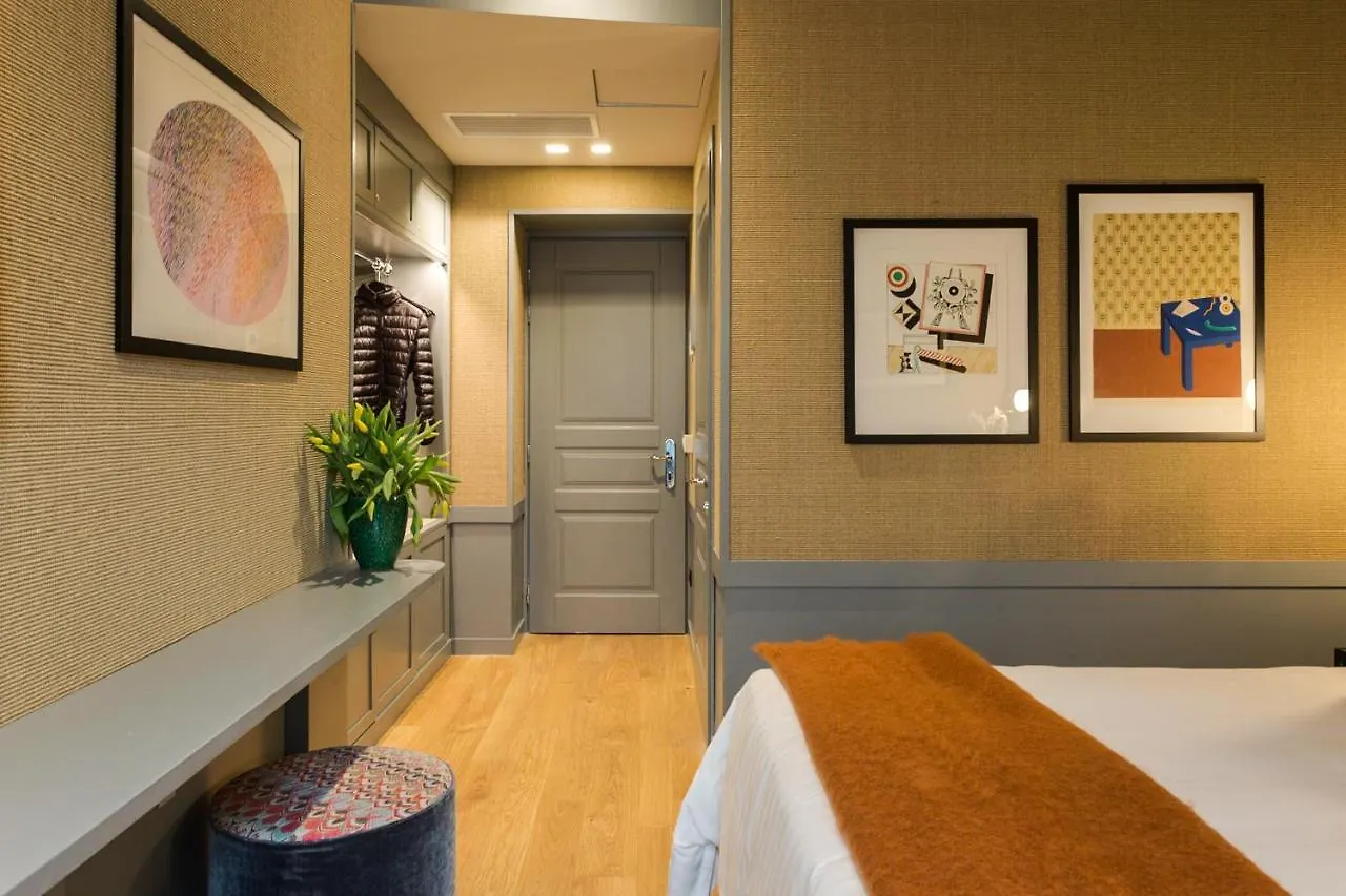 ** Casa de hóspedes Living Suites Milão Itália