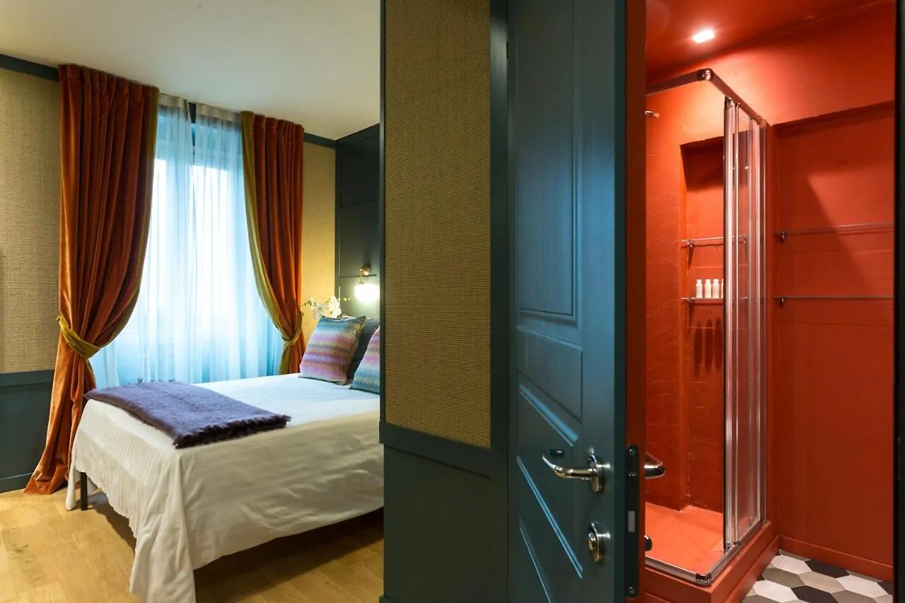 Living Suites Milão Casa de hóspedes