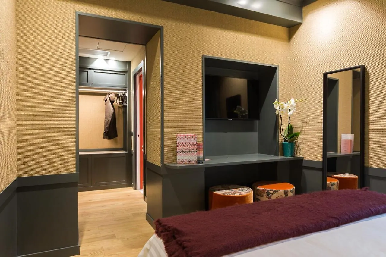 Living Suites Milão Casa de hóspedes