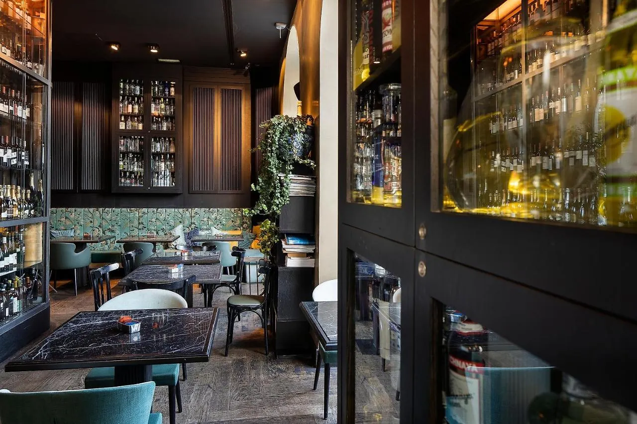 ** Pensjonat Living Suites Mediolan Włochy